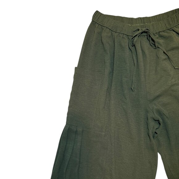 Olive Green Wide-Leg Crop Pants - Picture 4 of 4